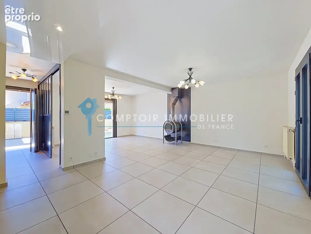 Maison individuelle a vendre - crolles 38920 - agence immobiliere - gresivaudan - 38 - photo 9