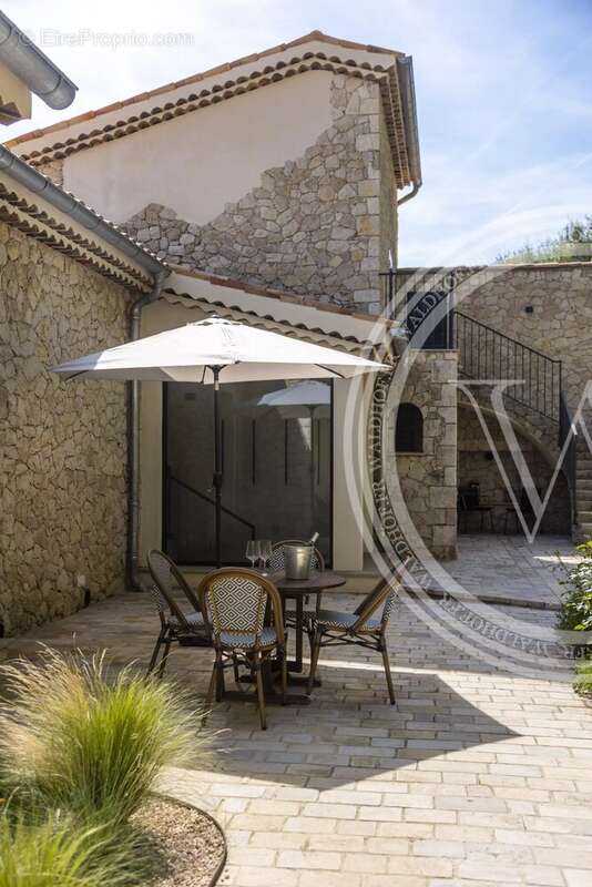 Maison en pierre élégante avec vue Mer et les montagnes - photo 21