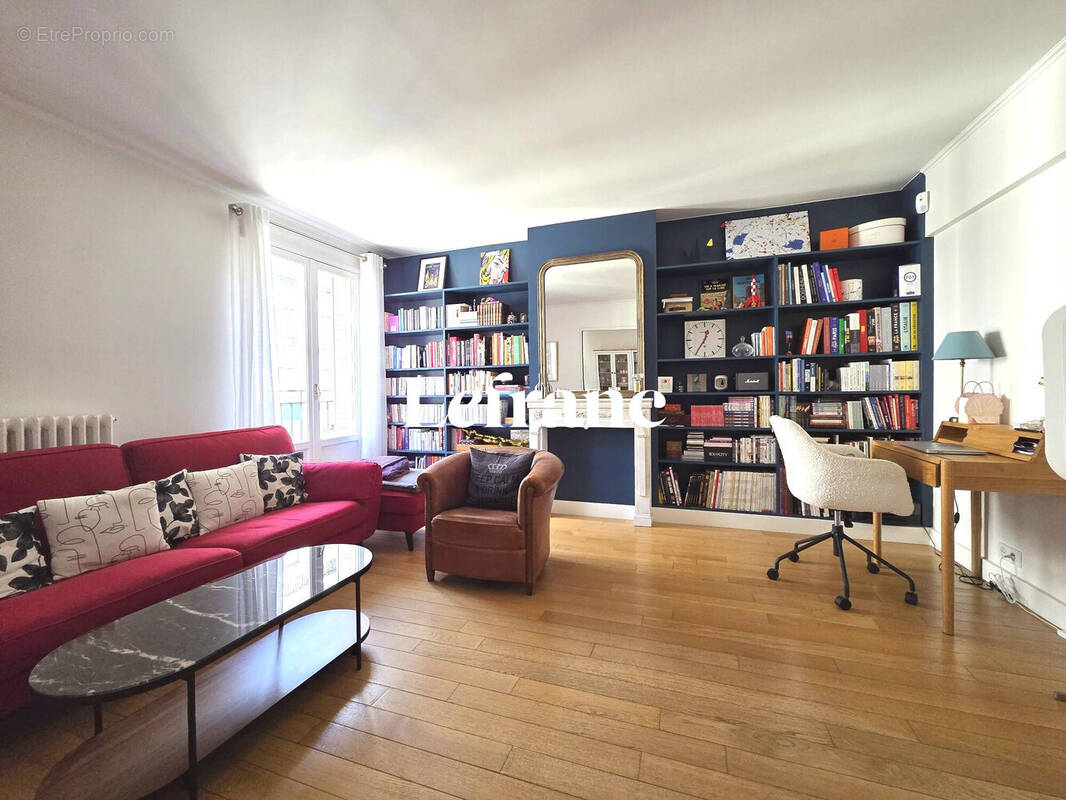 Appartement à PARIS-15E