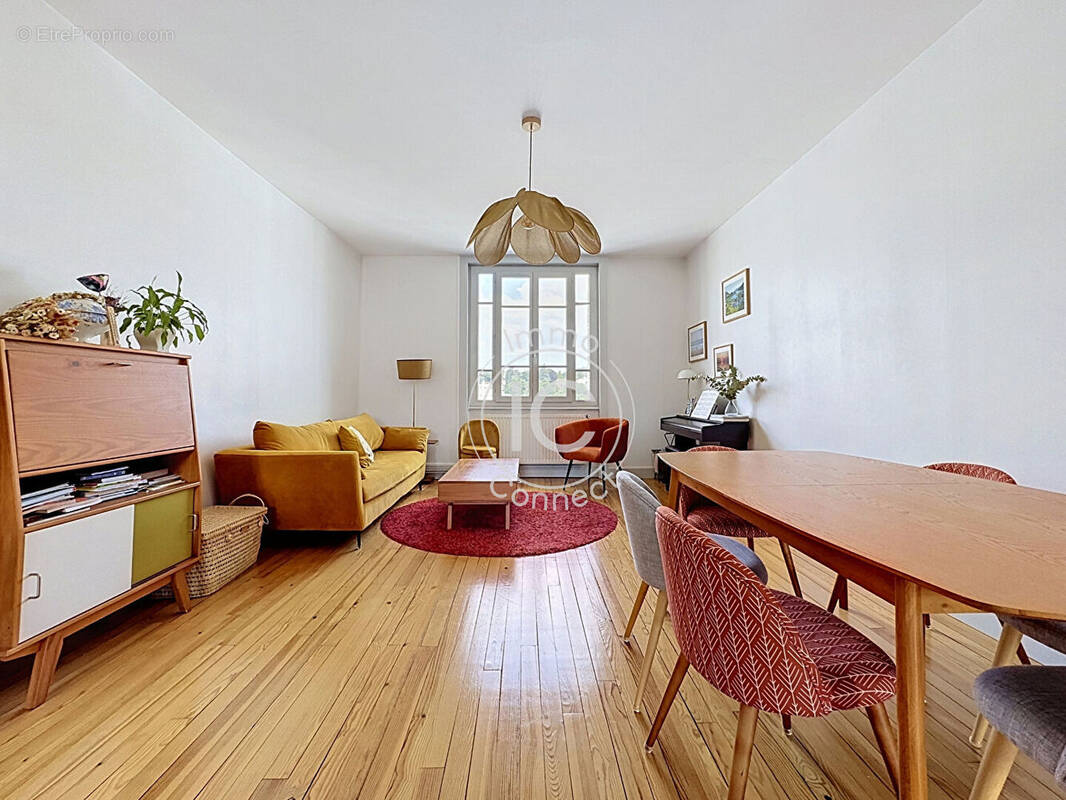 Appartement à TASSIN-LA-DEMI-LUNE