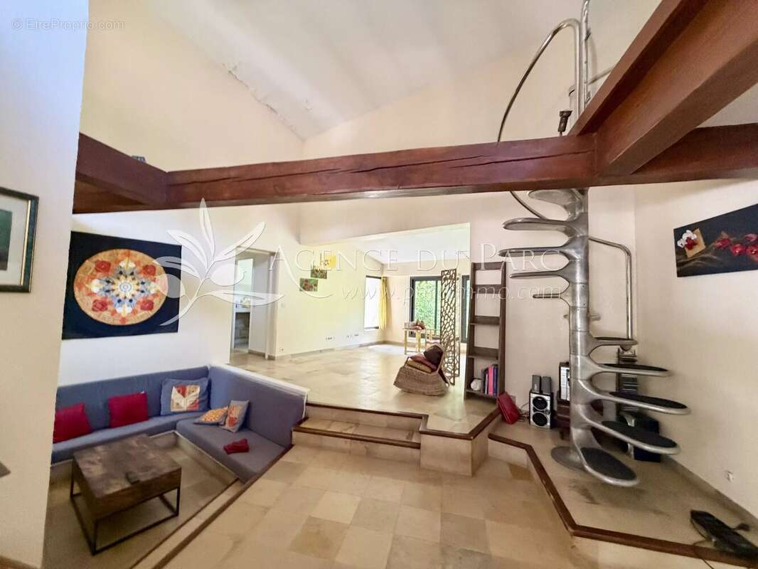 Maison à OPIO