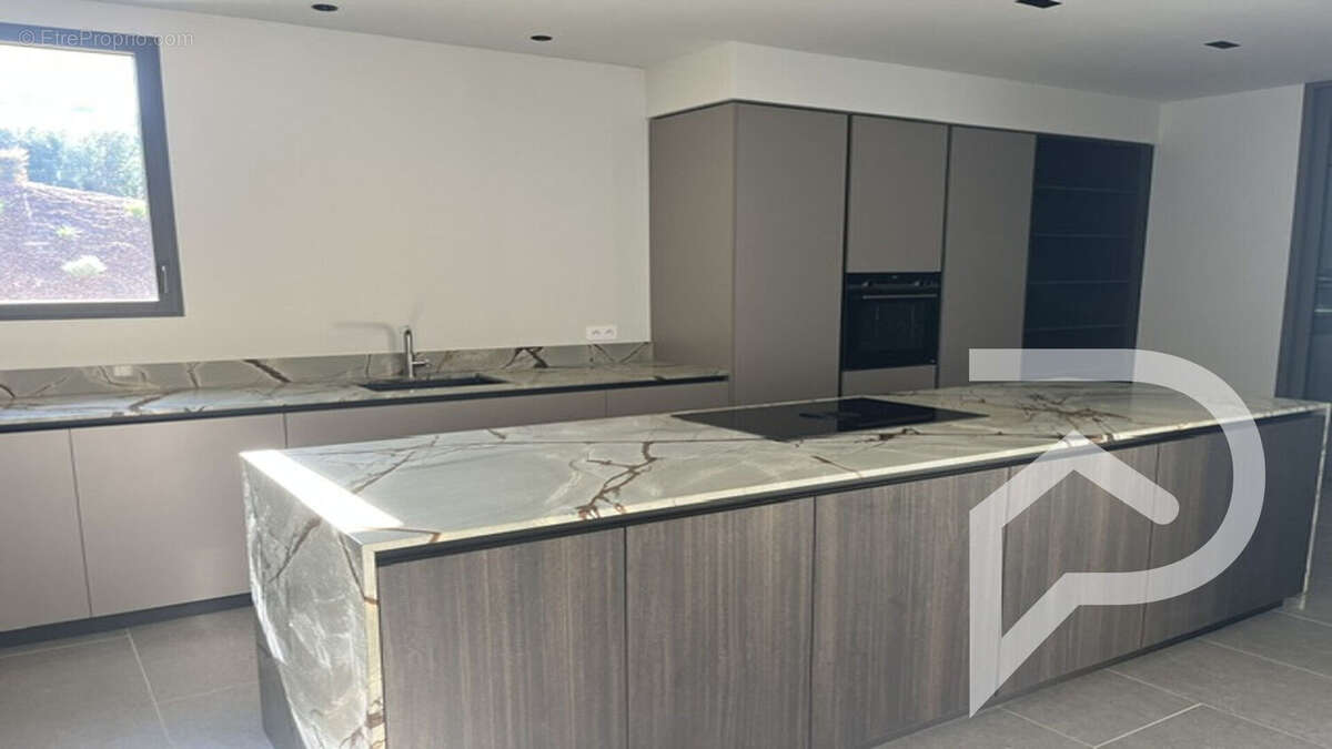 Maison à LA CADIERE-D&#039;AZUR