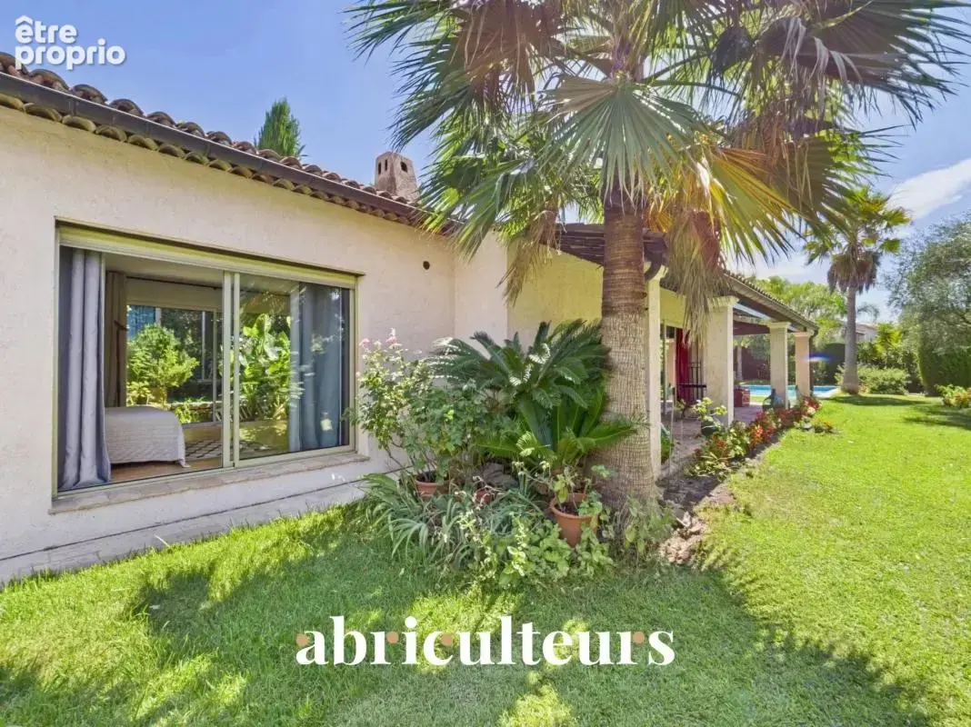 Maison familiale avec piscine et jardin avec  5 chambres en vente La Colle-sur-Loup (06480) - photo 20