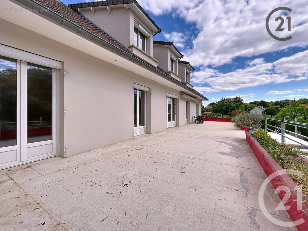 Maison à VAL-DE-VESLE