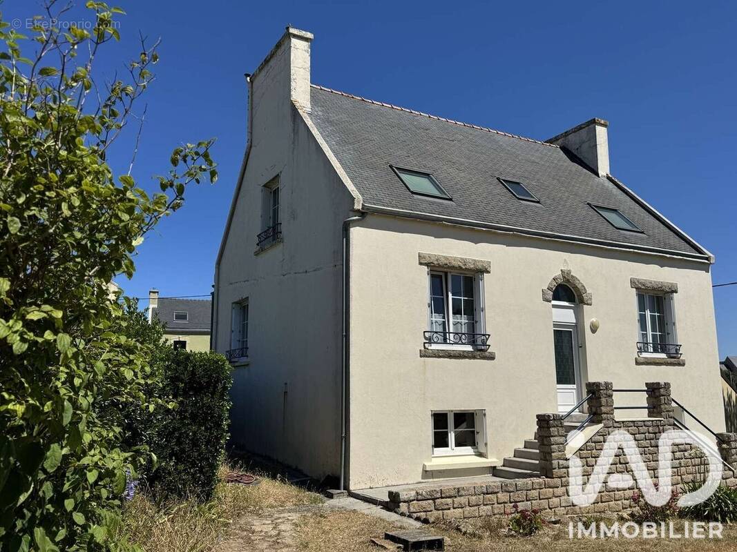 Photo 1 - Maison à PLOUHINEC