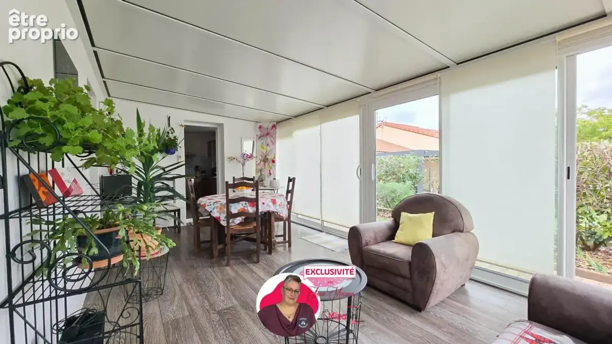 Maison individuelle en plain-pied de 184 m² avec jardin, garage et piscine - photo 8