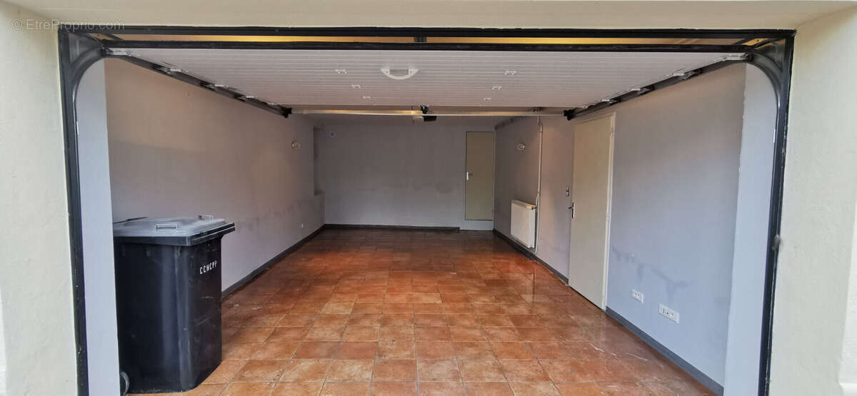 Maison à COURCELLES-CHAUSSY