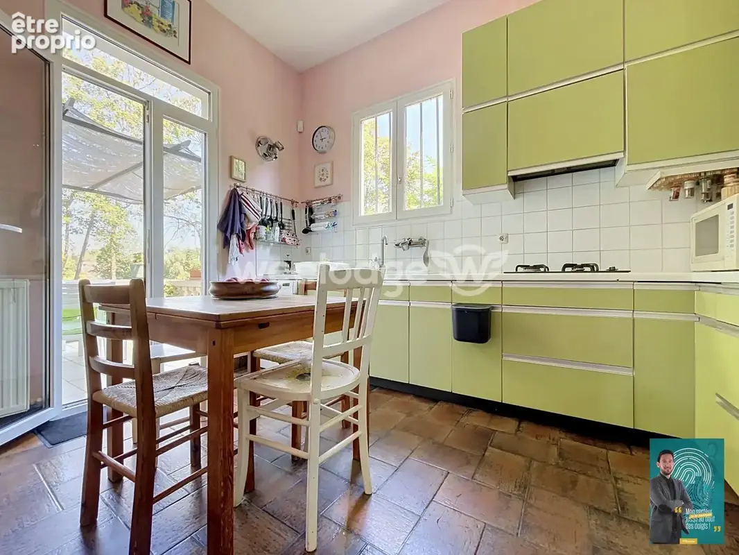 Maison 10 pièces 172 m² à vendre à Jouy-Le-Moutier (95280) - photo 9