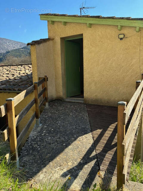 Maison à SAINT-NAZAIRE-LE-DESERT