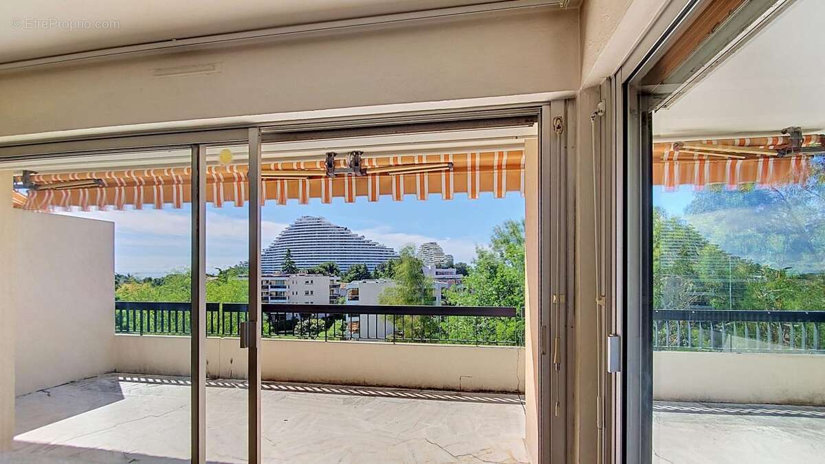 Appartement à VILLENEUVE-LOUBET
