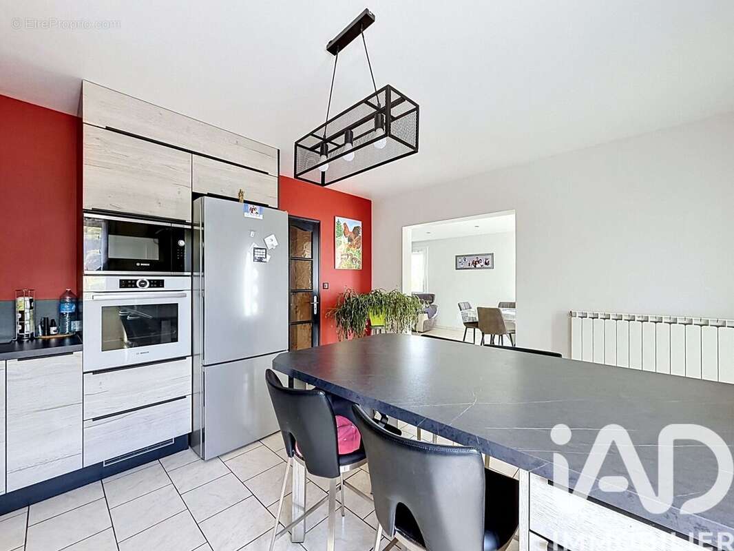 Maison 144 m² à Les Bessons  - photo 7