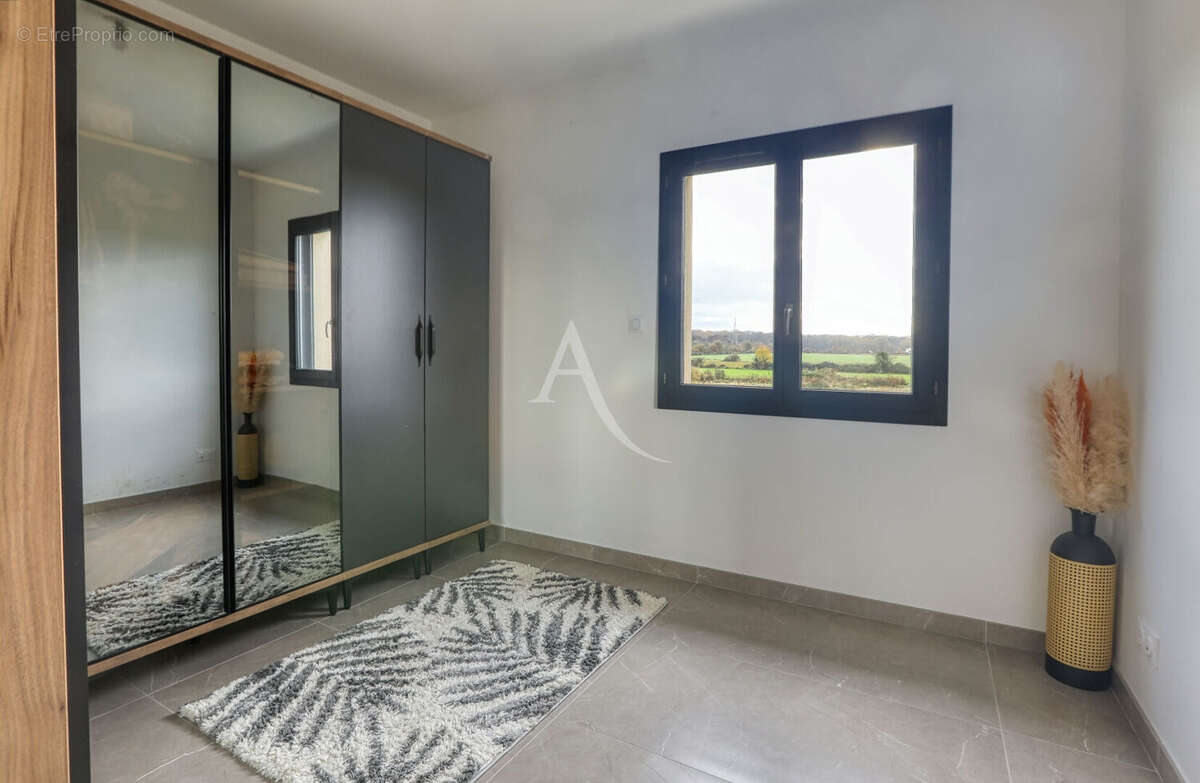 Maison à FRANQUEVILLE-SAINT-PIERRE