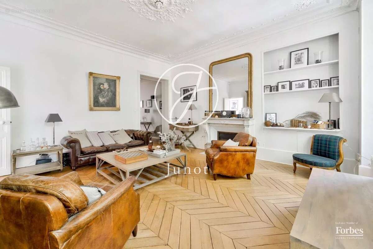 Appartement à VERSAILLES