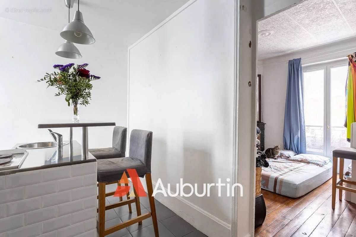 Appartement à PARIS-18E