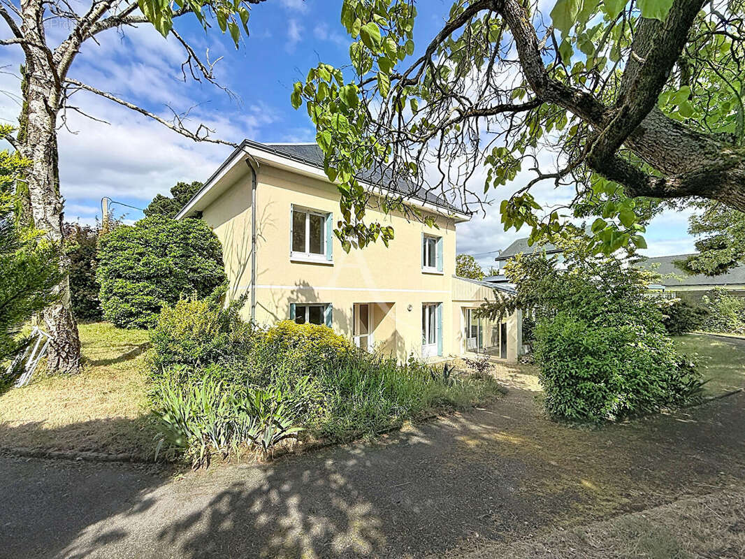Maison à SAINT-SYLVAIN-D'ANJOU
