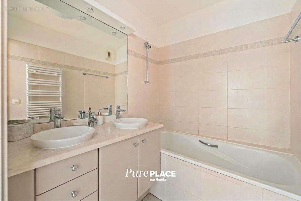 Appartement à VERSAILLES
