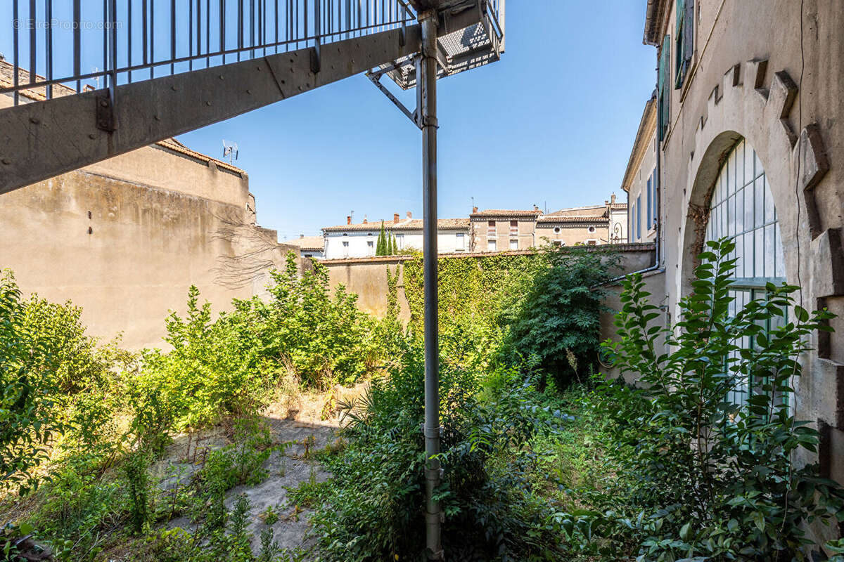 Hotel particulier du XIXe avec jardin et grand garage - photo 7