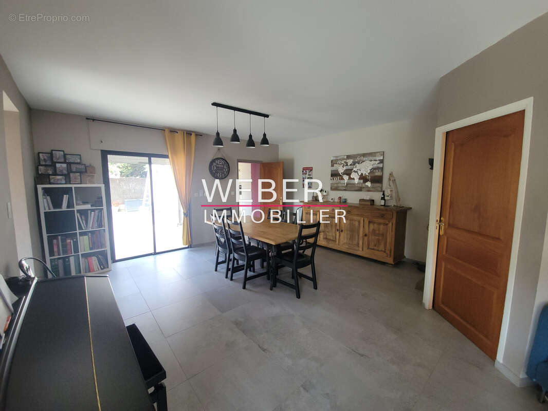 TOULON OUEST  - MAISON 200 m2 - 6 chambres - Piscine - photo 7