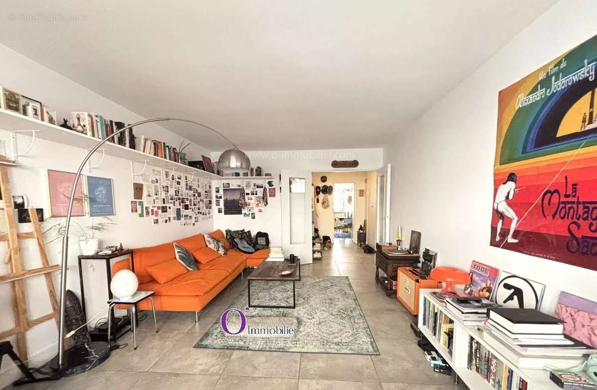 Appartement à PARIS-20E