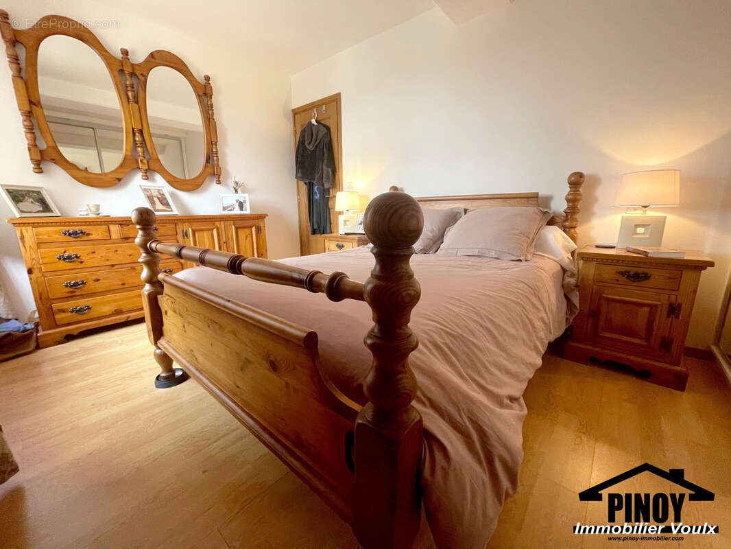 Maison à VILLETHIERRY