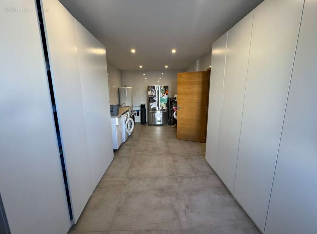 Maison à LAUDUN-L'ARDOISE