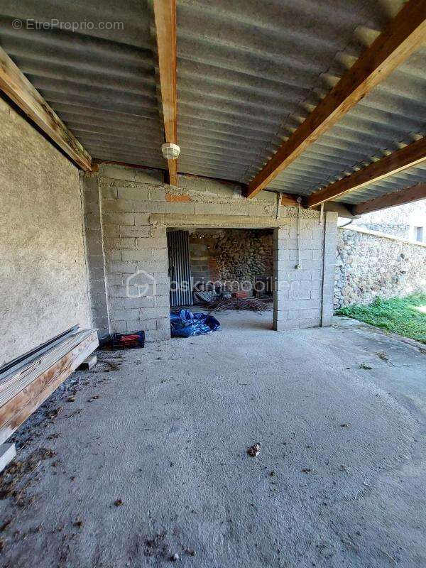 “Maison familiale aux grands volumes, 4  chambres, dépendance en pierre aménageable, jardin clos ,un garage— un potentiel rare a - photo 14