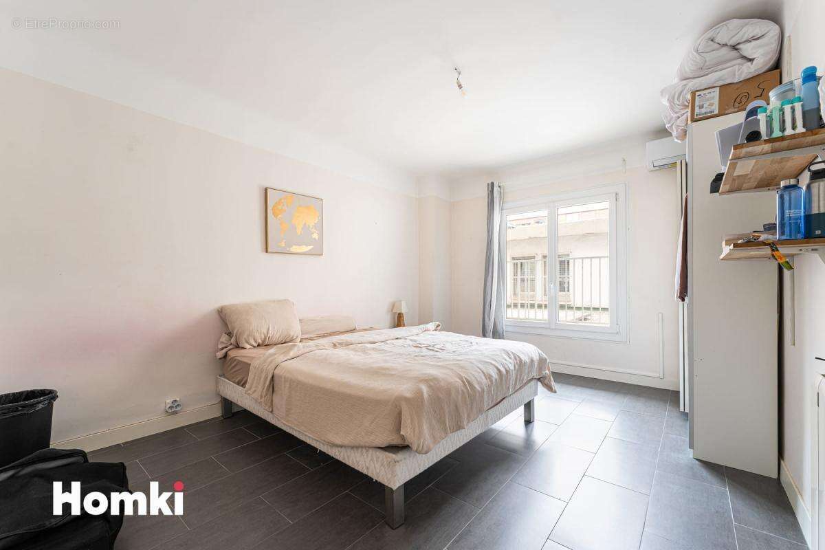 Appartement à MARSEILLE-6E