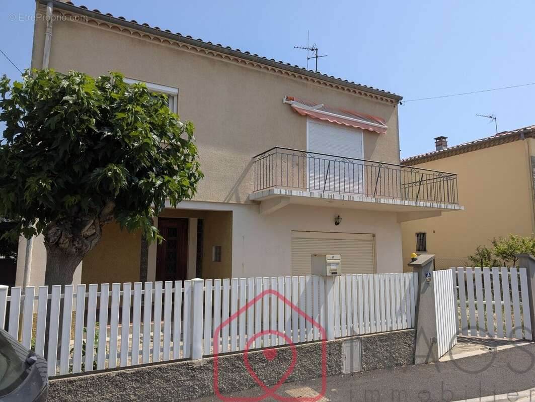 Maison à COURSAN