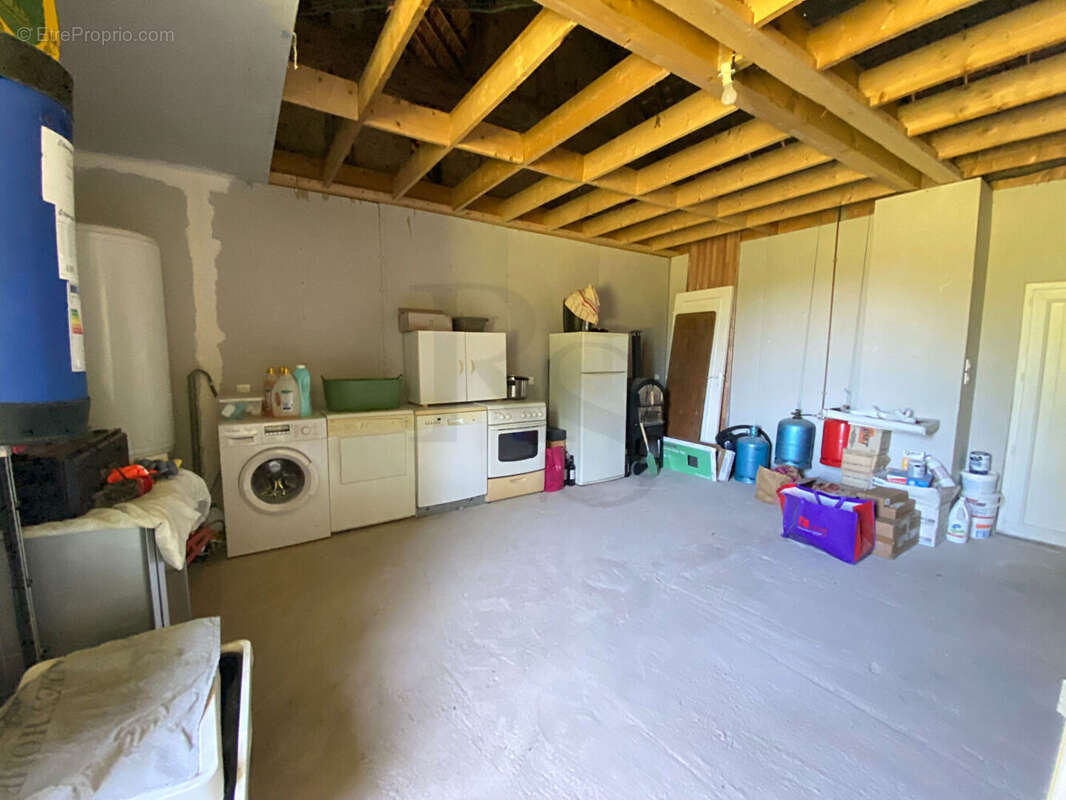 Maison à MONTREUIL-AU-HOULME