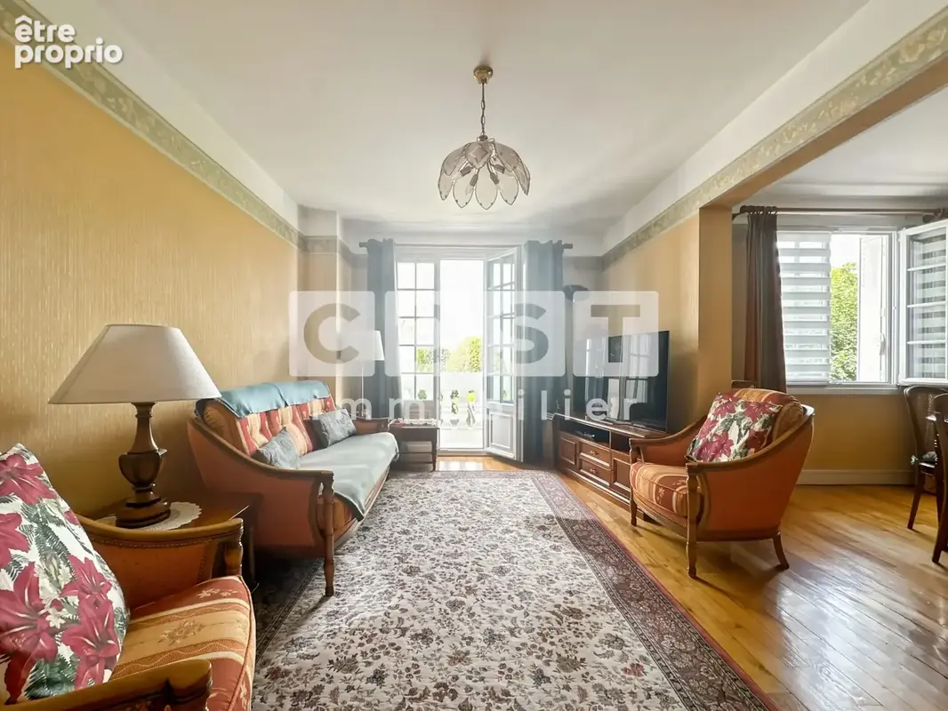 Appartement 5 pièces 82 m² · à Bois-Colombes · 82,1 m² · 550 000 €