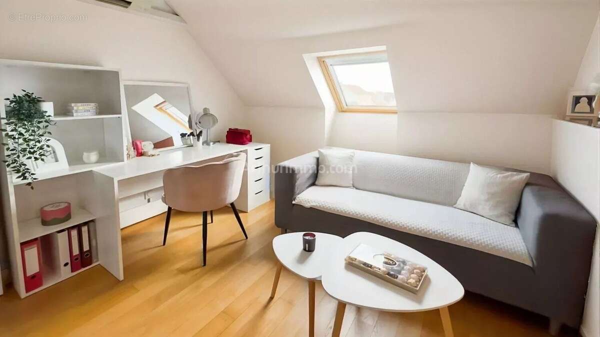 Maison à SAINT-FARGEAU-PONTHIERRY