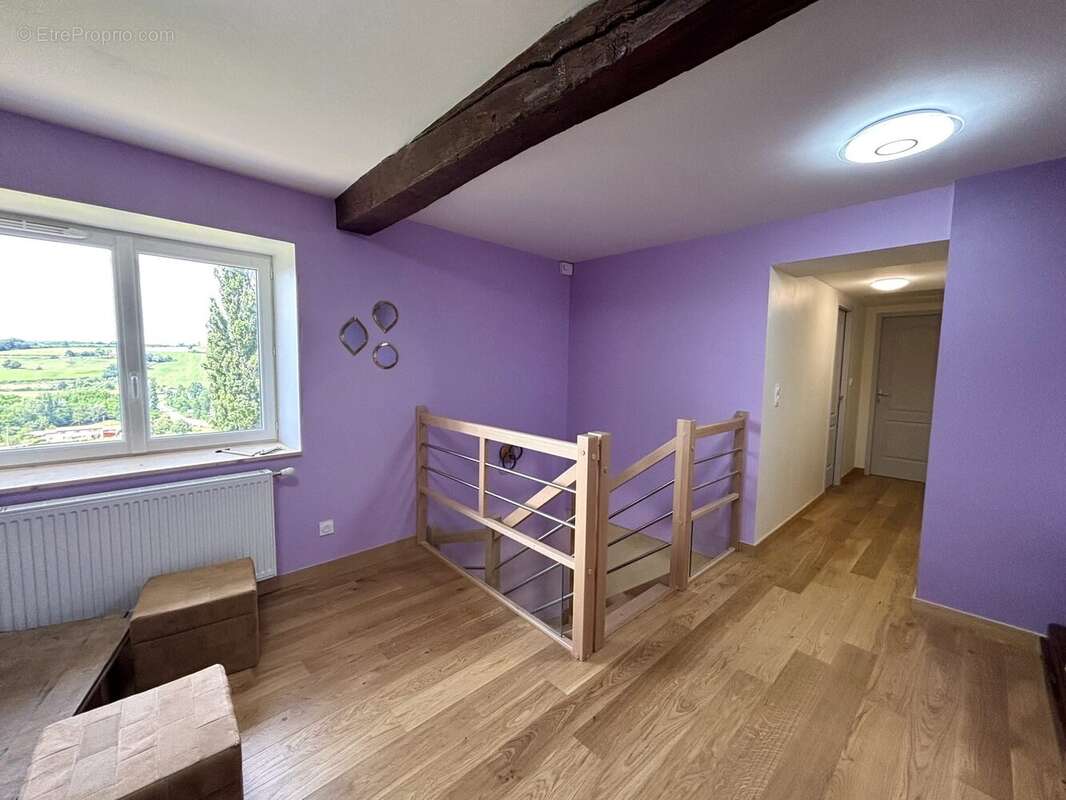 Maison 118 m² à Le Grand-Serre  - photo 8