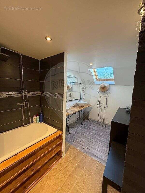 Maison à BAZOCHES-LES-BRAY