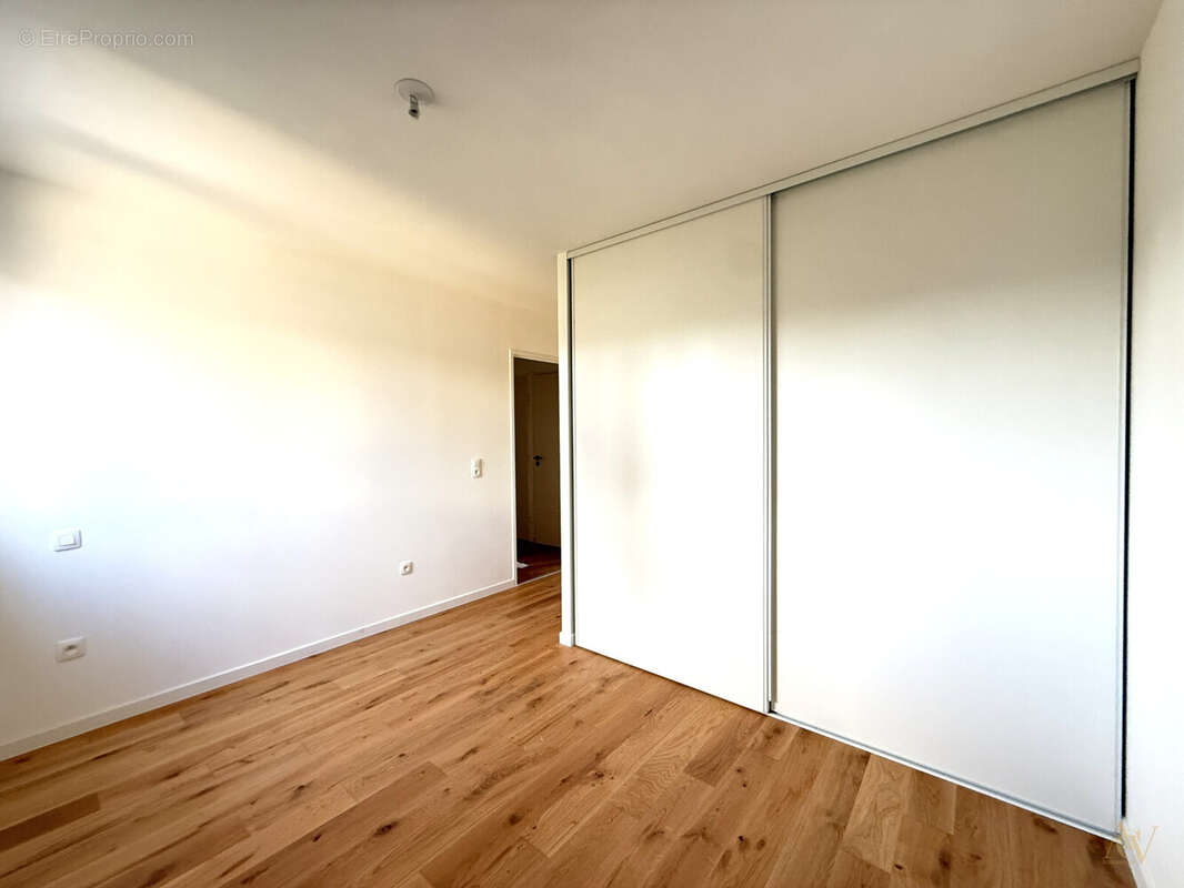 PORTES OUVERTES - T3 traversant avec terrasse et vue dégagée à Cogolin 3 - Appartement à COGOLIN
