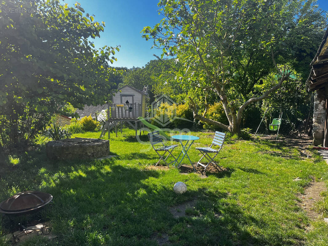 Maison à MONTS