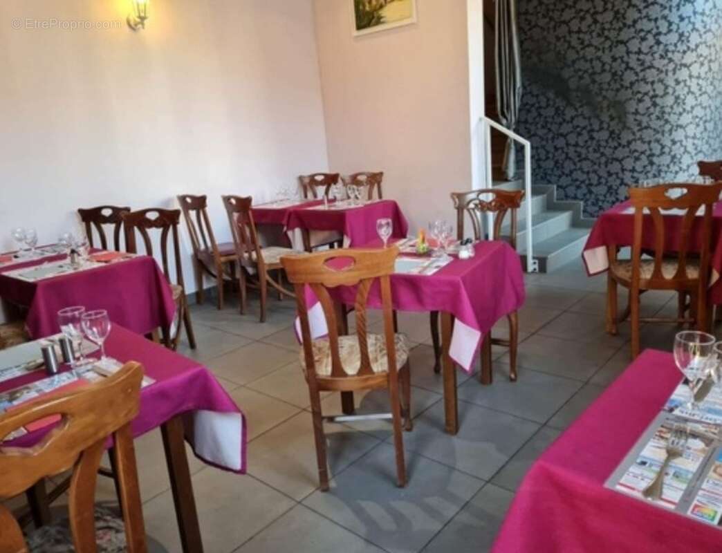 Dpt vosges (88), à vendre secteur neufchateau - murs & fonds bar restaurant immeuble - photo 6