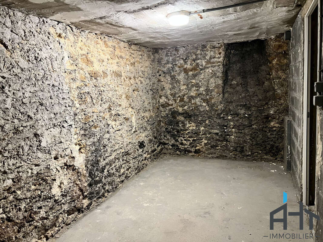 Maison à PARIS-12E
