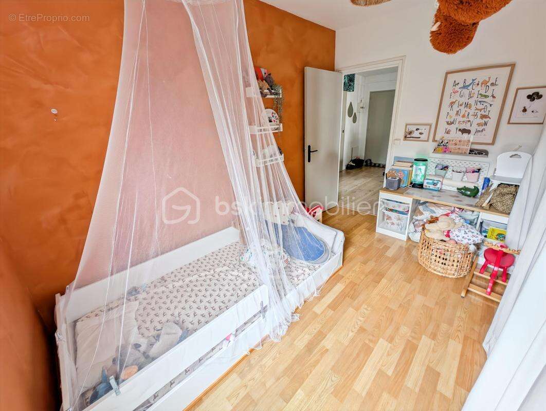Appartement à CHELLES