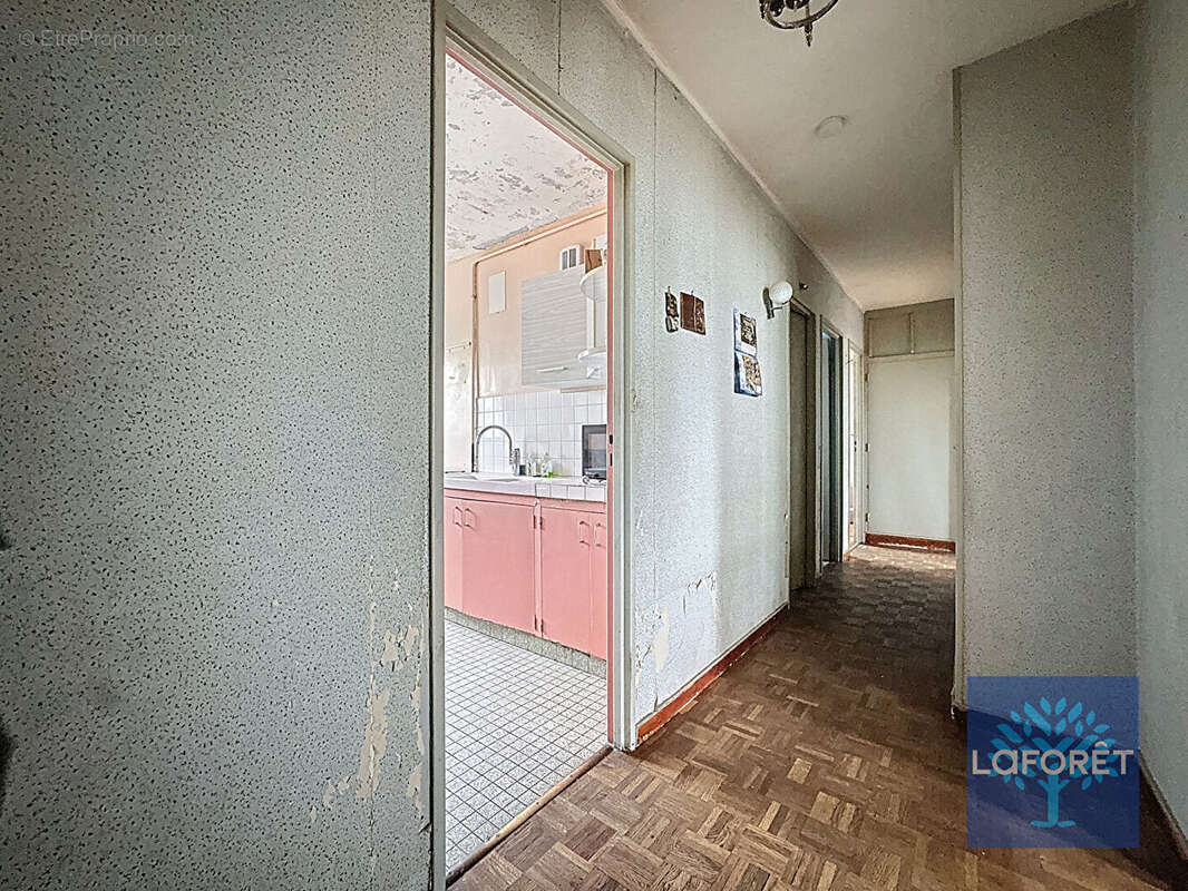 Appartement à CHILLY-MAZARIN