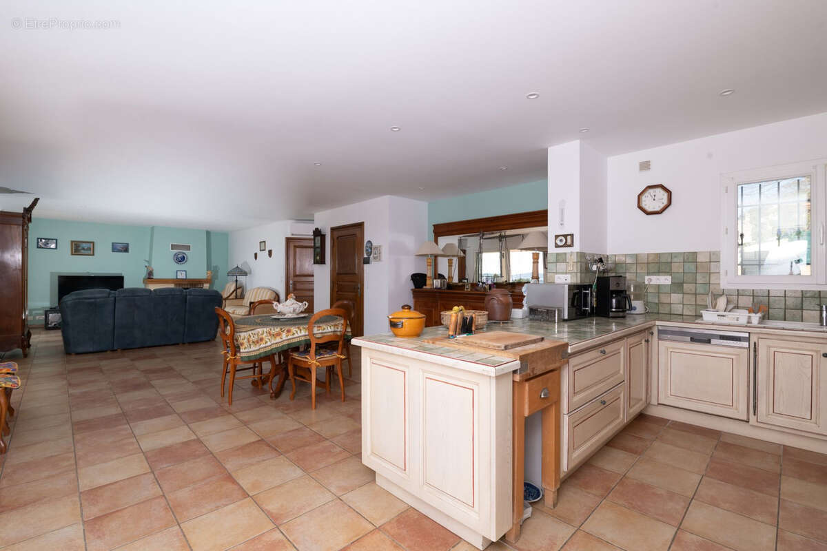 Elégante maison vue mer avec piscine et vue panoramique à Ollioules - photo 9
