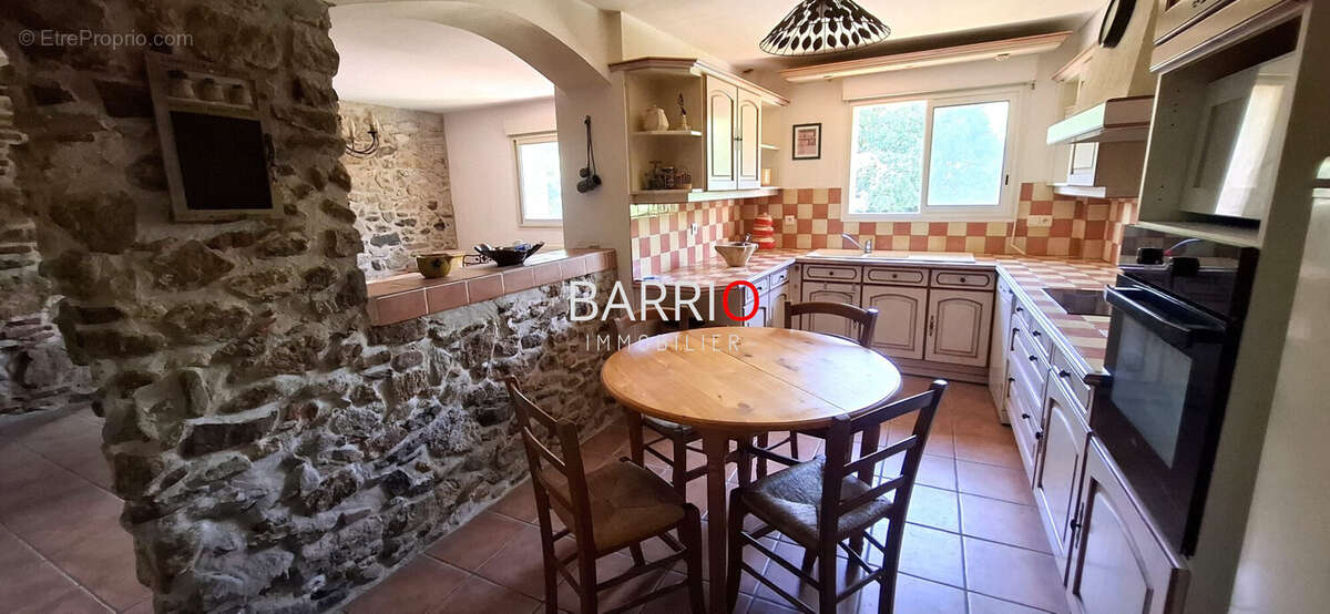 Maison 177 m² à Villelongue-Dels-Monts  - photo 5