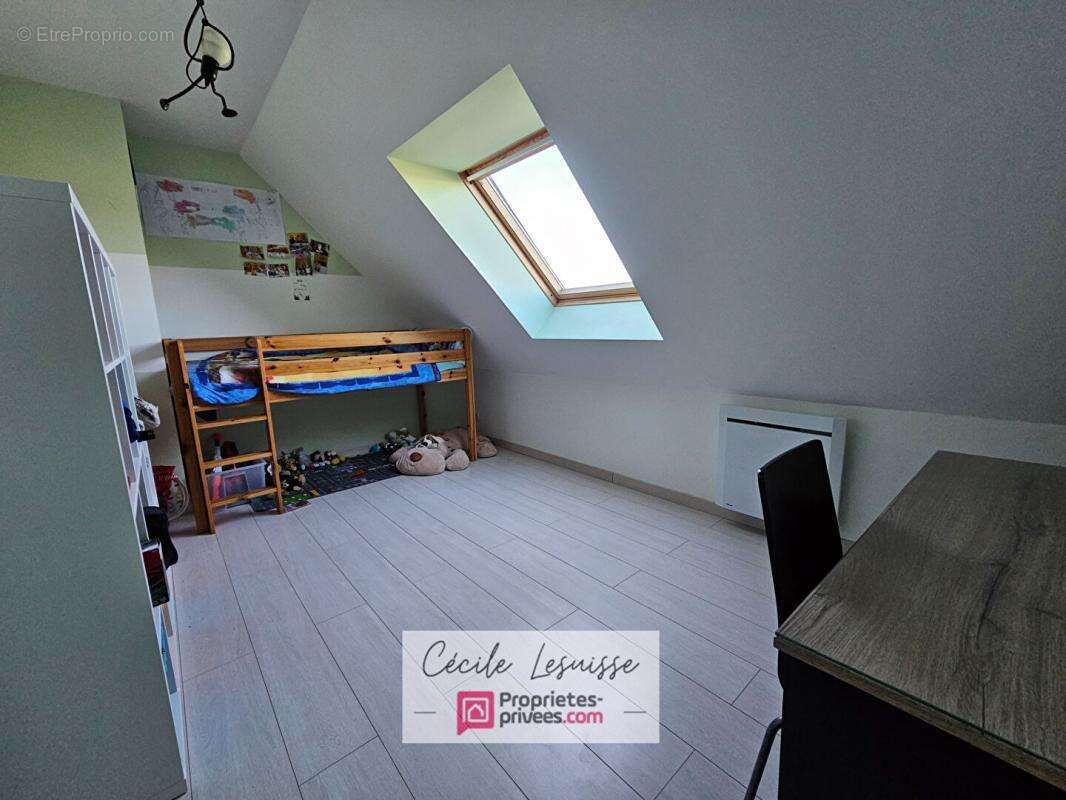 Maison à LES TROIS-PIERRES