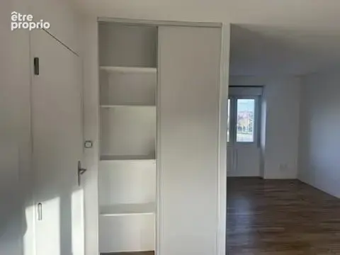 Appartement T2 Duplex entièrement rénové – Aux portes de Vannes – Lumineux et prêt à vivre - photo 2