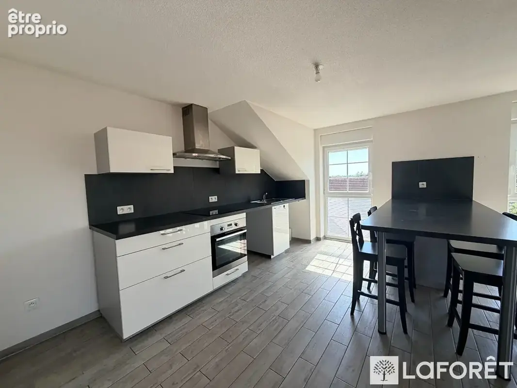 Appartement Huttenheim 4 pièce(s) 97 m² - photo 4