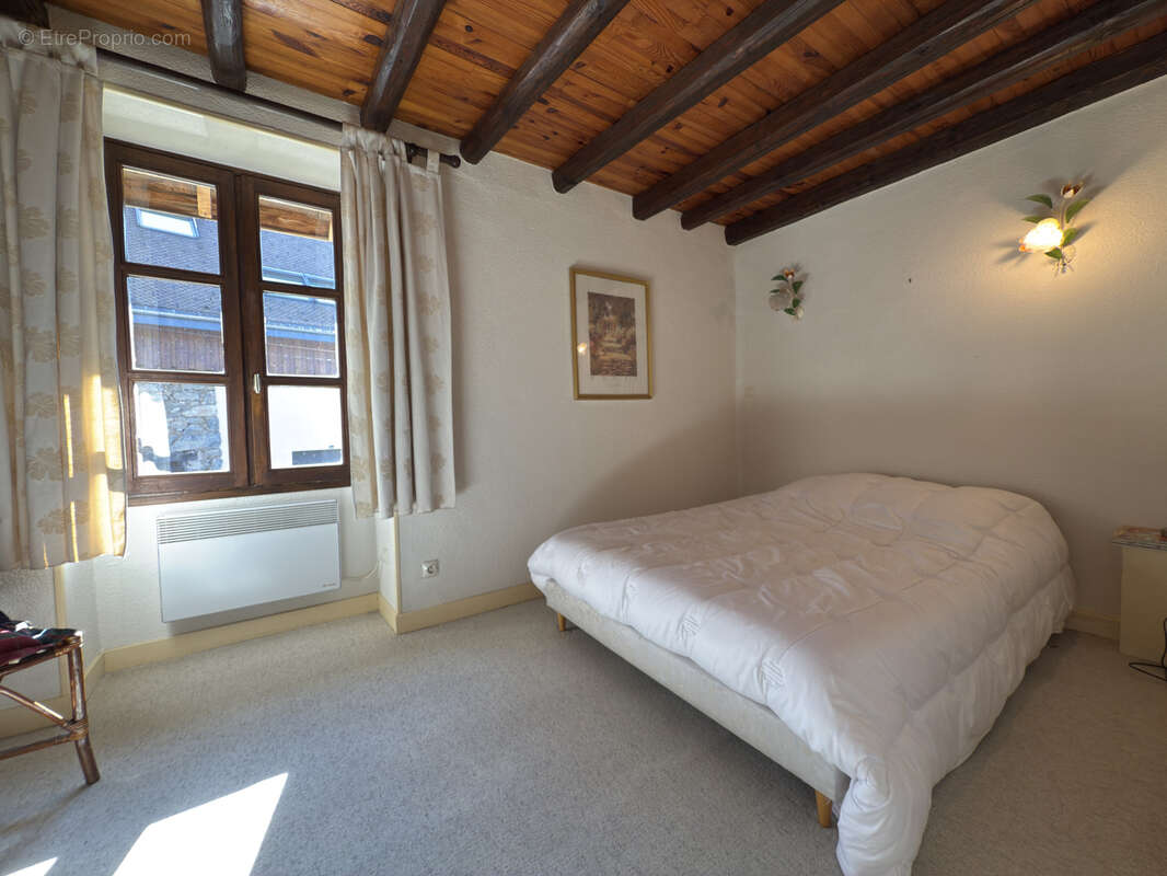 Maison à LA COMBE-DE-LANCEY