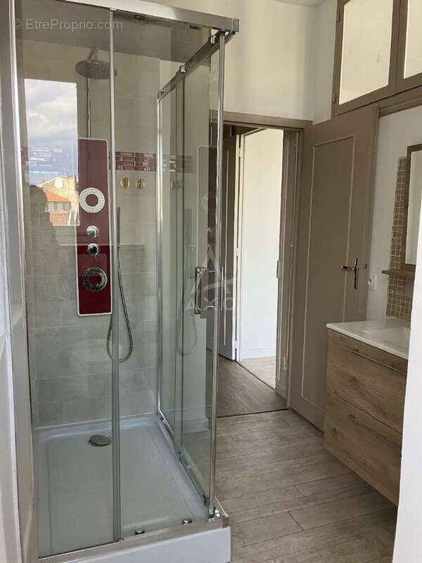 Pau centre ville charmant appartement - photo 13