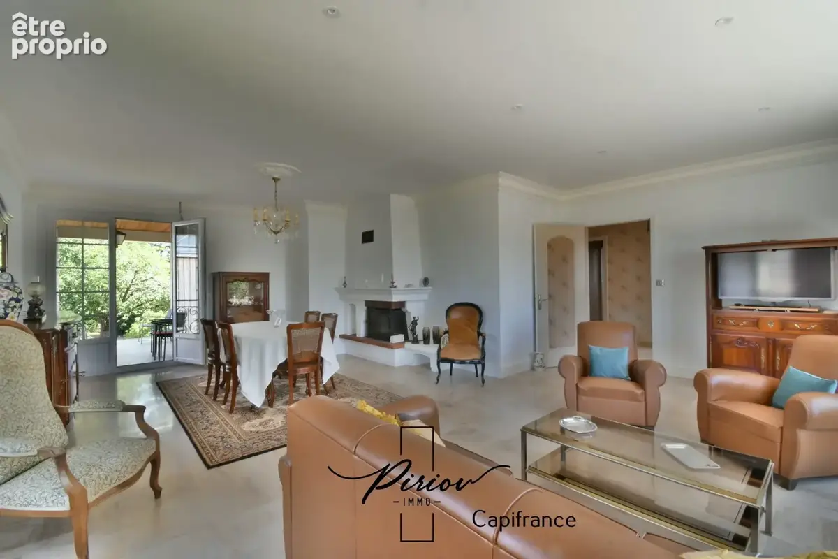 Maison familiale au coeur de Doué la Fontaine - Potentiel de 6 chambres - photo 15