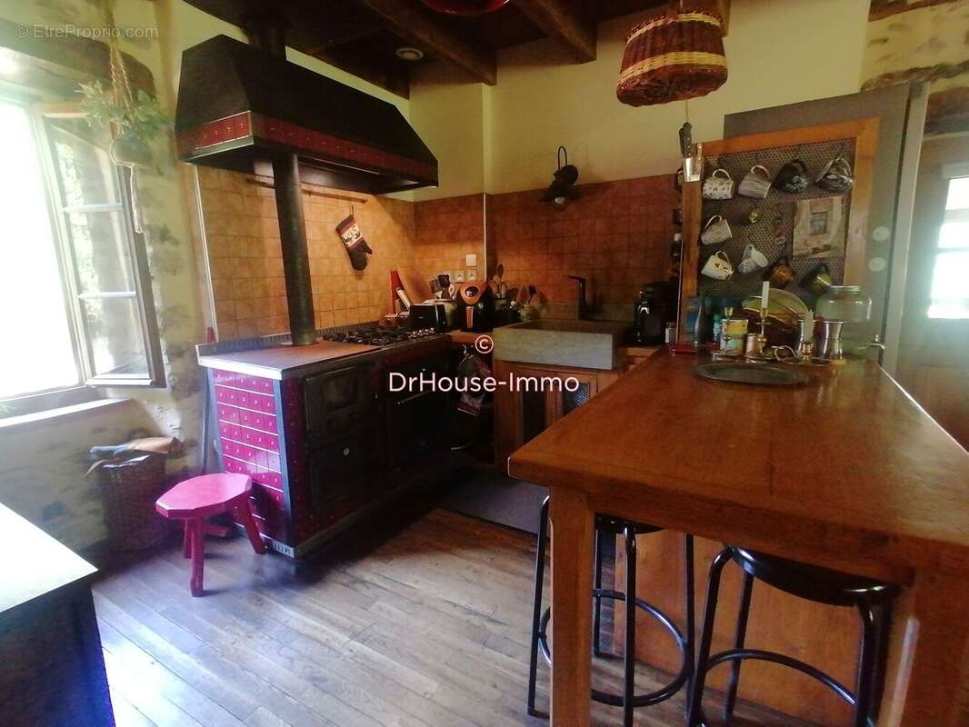 Maison 80 m² à Latouille-Lentillac  - photo 6
