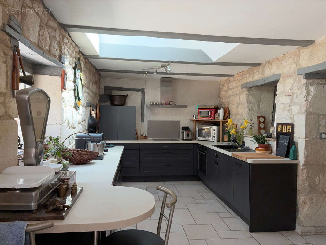 Maison à CASTELNAU-MONTRATIER