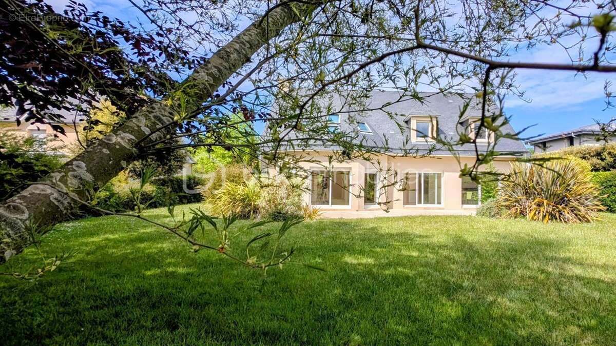 Maison familiale de caractère pensée pour recevoir et partager - photo 24